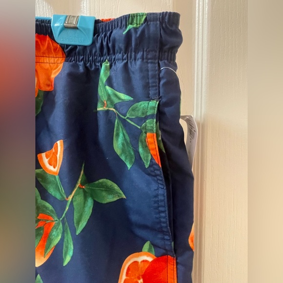Old Navy Men’s swim trunks - Small - OFMD - Picture 7 of 7